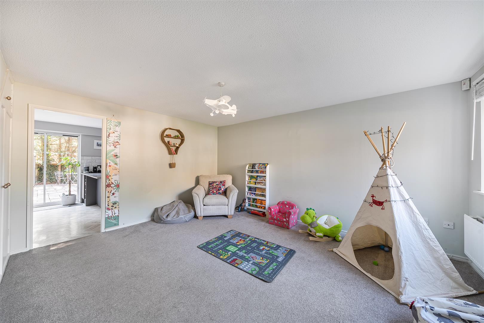 Brynhyfryd, Penllergaer, Swansea, SA4 9JJ